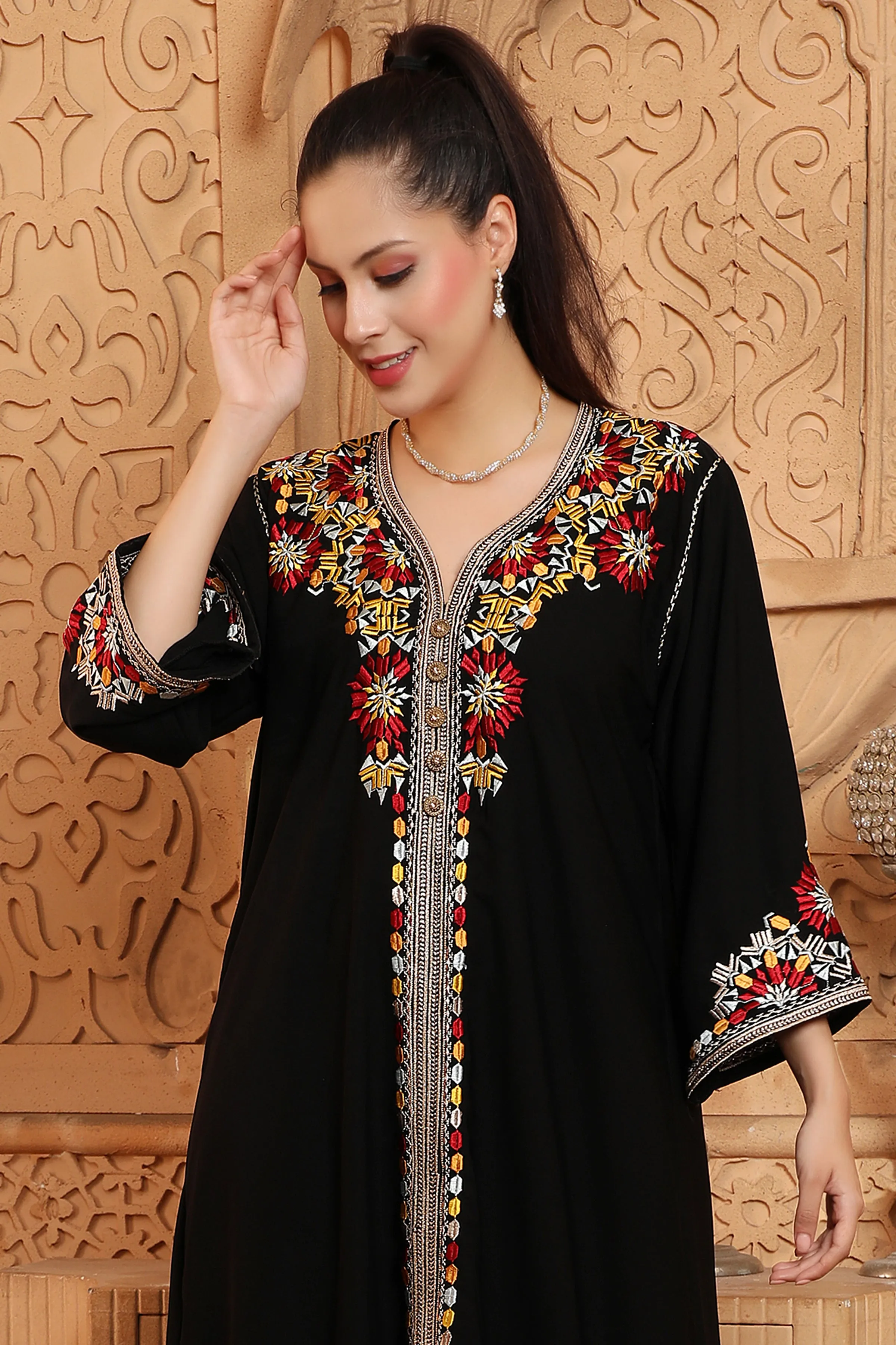 Delicate Embroidery Dubai Kaftan Abaya Arabic Dress