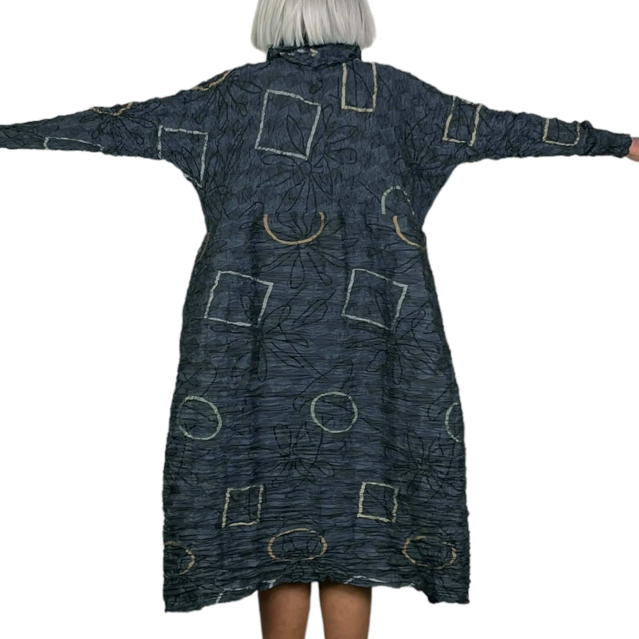 GRAPHIC PRINT L/S EMPIRE DRESS