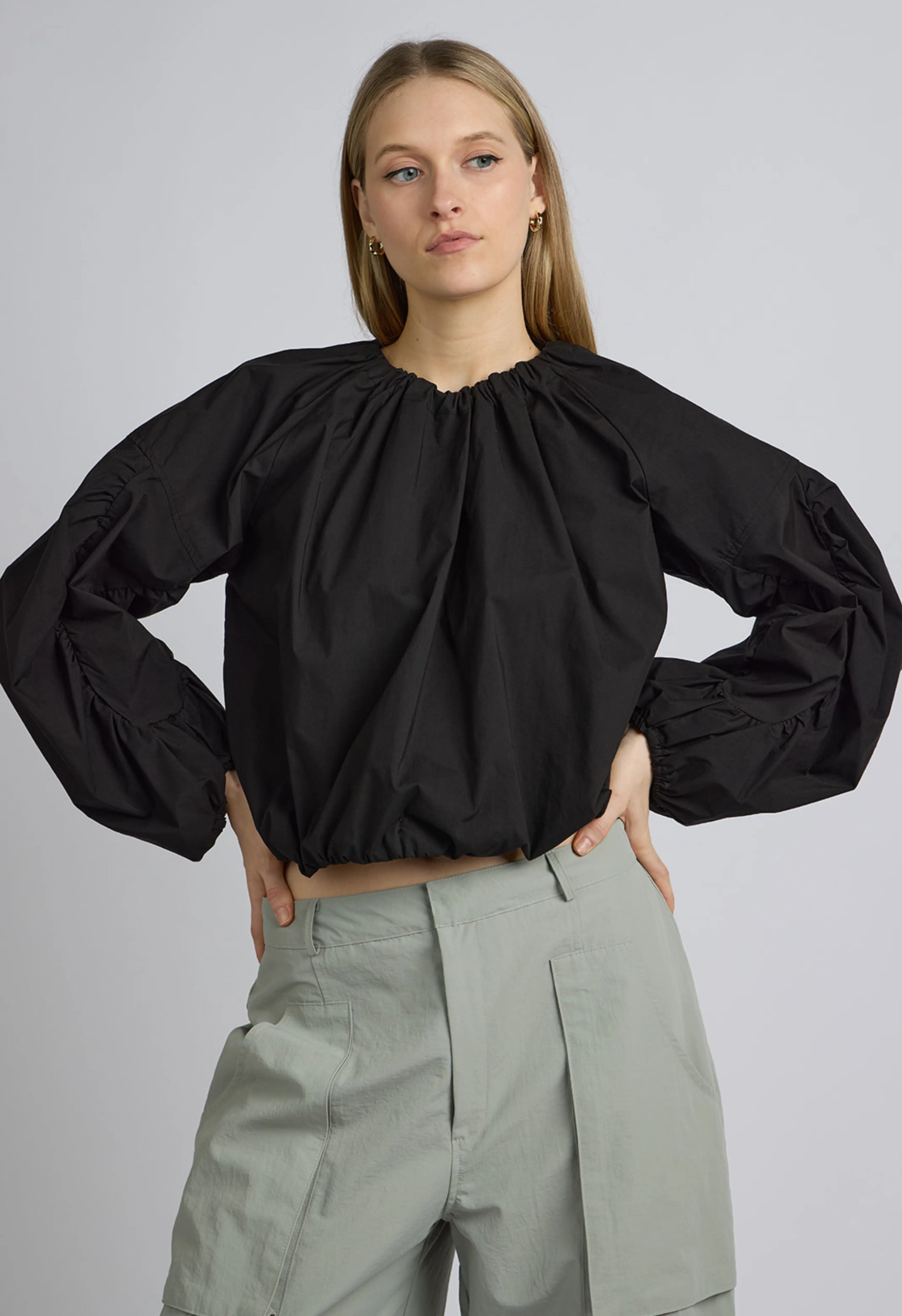 Poplin Cinched Long Sleeve In Black