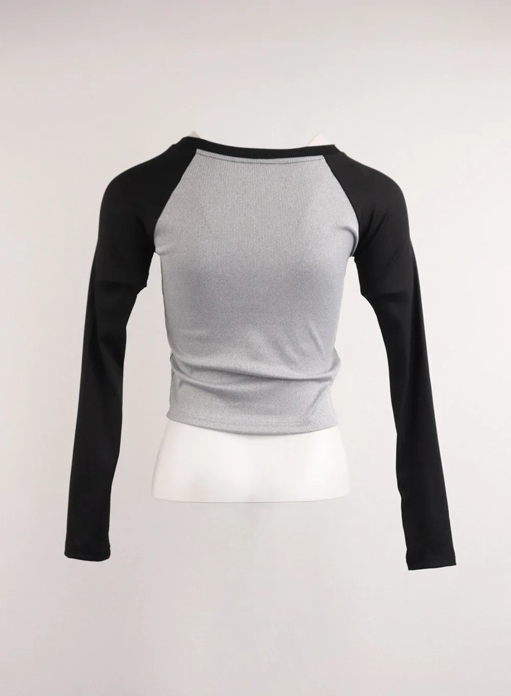 Slim Fit Graphic Crop Top CJ412